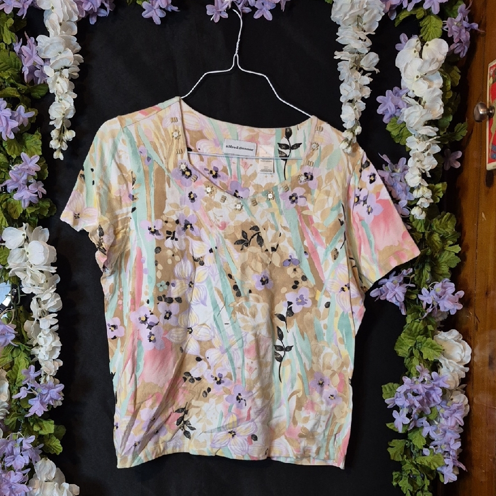 Alfred Dunner Pastel Floral Short Sleeve Top in Pink, Cream, Lavender